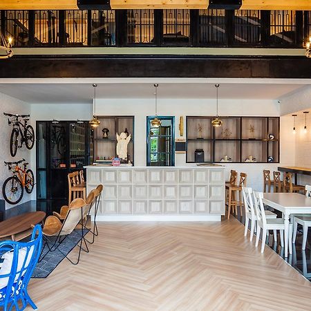 Travel Light Hostel باتايا المظهر الخارجي الصورة